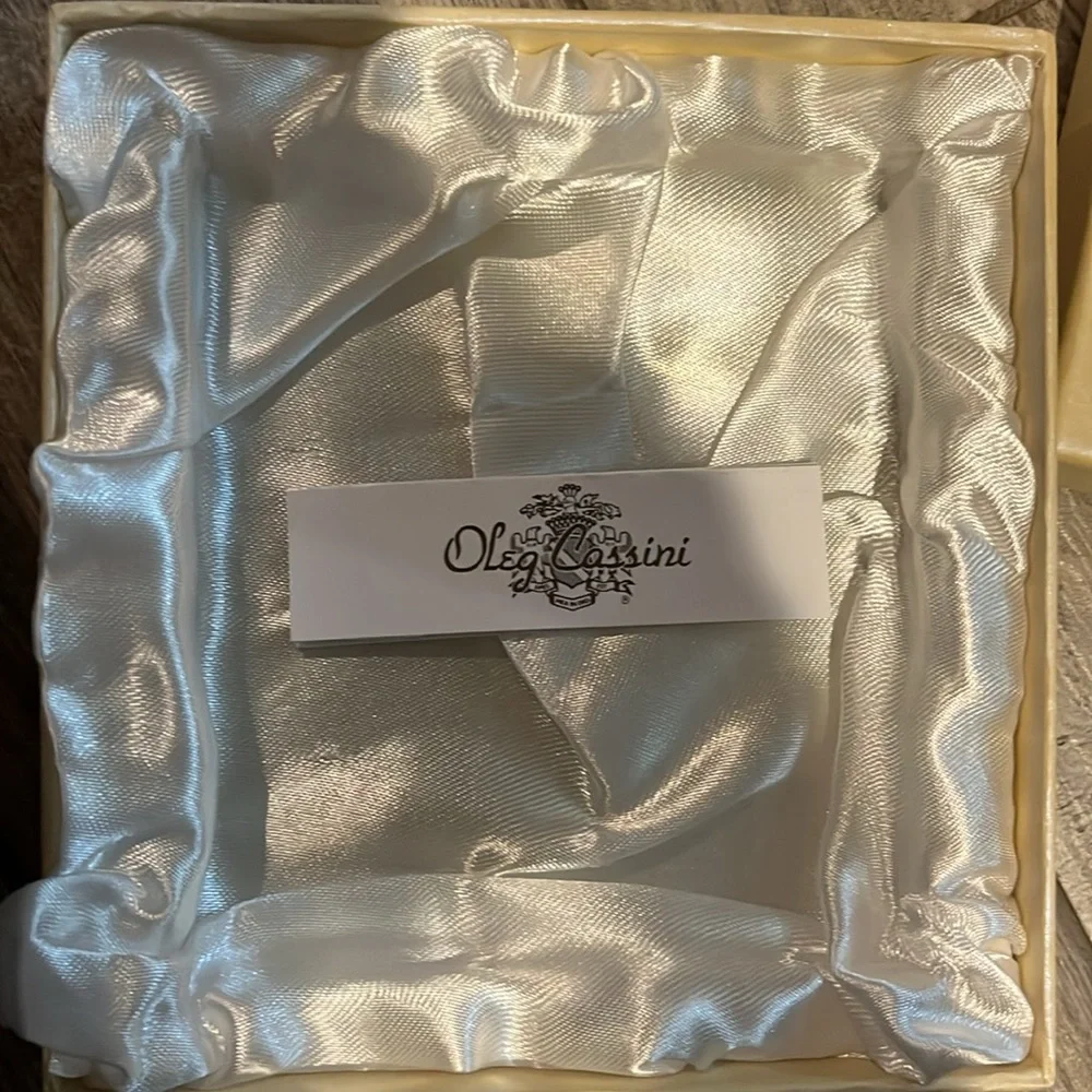 NIB Oleg Cassini Crystal Diamond mini frame